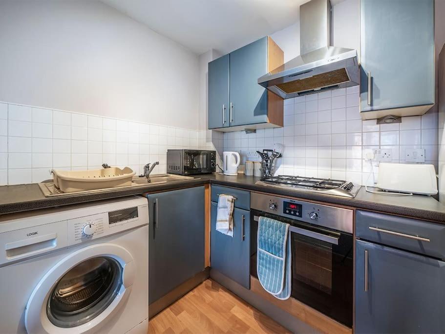 Lovely 2 Bedroom Apt At Ormeau Park W/ Free Parking Belfast Ngoại thất bức ảnh